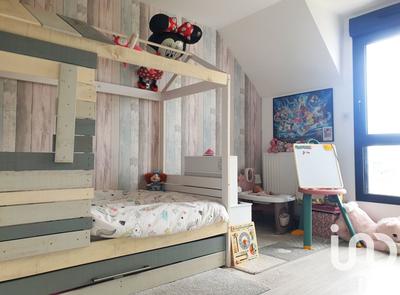 Maison - 96 m² - 4 pièces