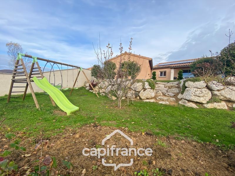 Maison - 104 m² - 5 pièces