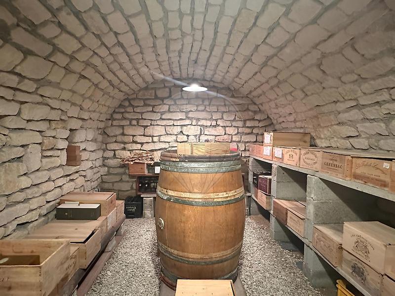 Propriété - 700 m² - 11 pièces