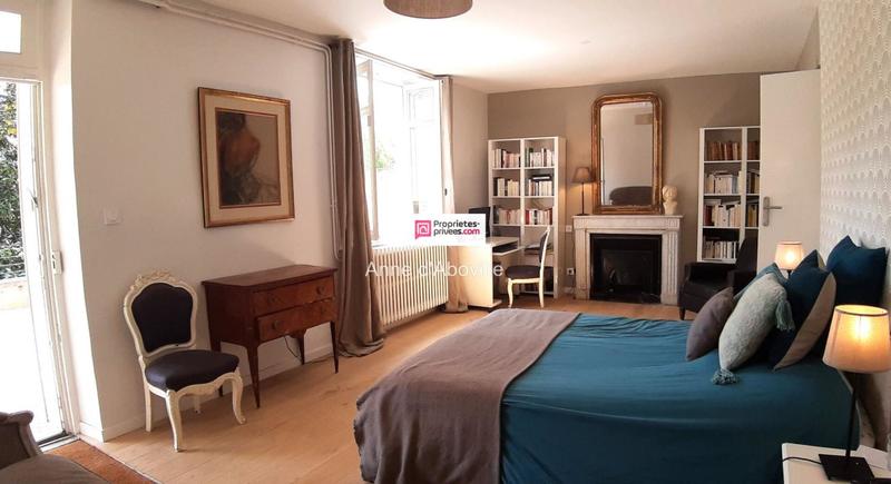 Maison - 190 m² - 8 pièces