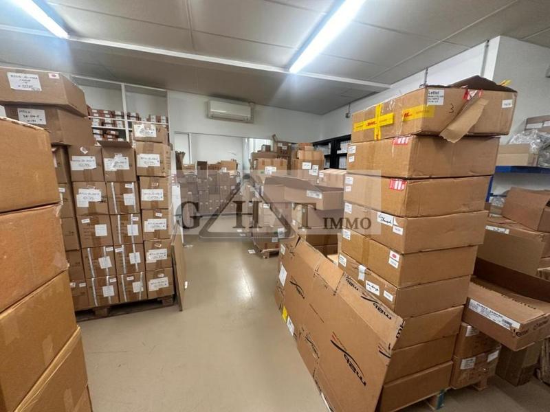 Entrepôt - 260 m²