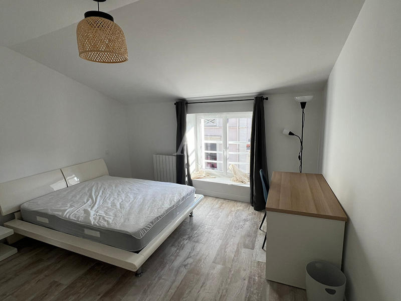 Appartement - 122 m² - 6 pièces