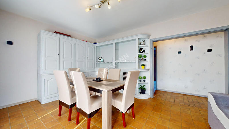 Maison - 101 m² - 6 pièces