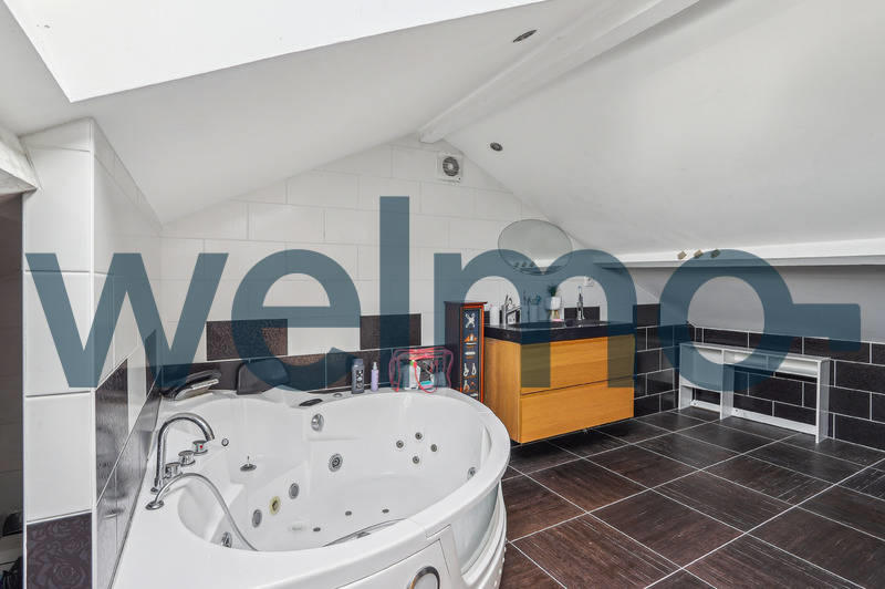 Maison - 175 m² - 7 pièces