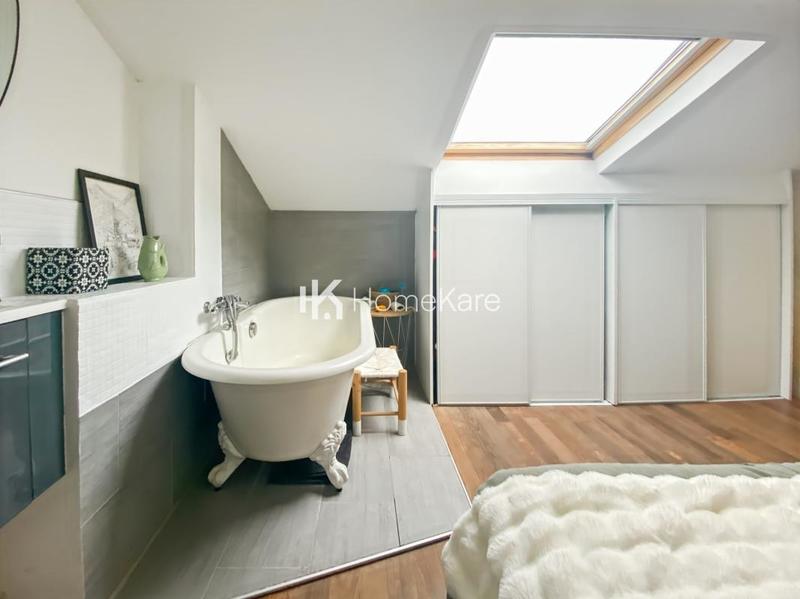 Maison - 92 m² - 5 pièces