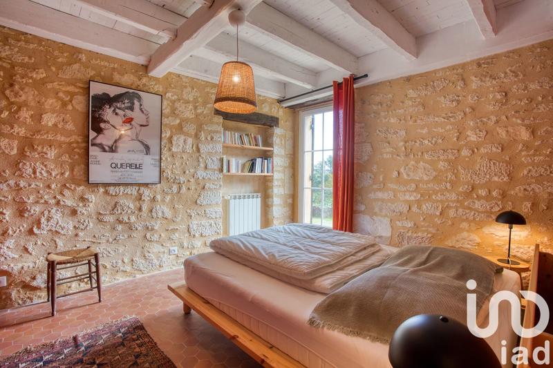 Maison - 180 m² - 7 pièces