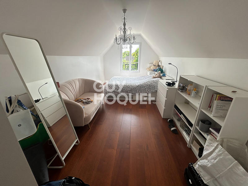 Maison - 170 m² - 7 pièces