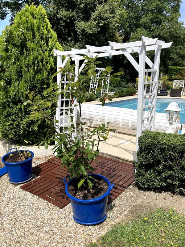 Maison - 175 m² - 8 pièces