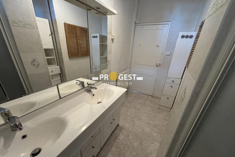 Appartement - 80 m² - 4 pièces