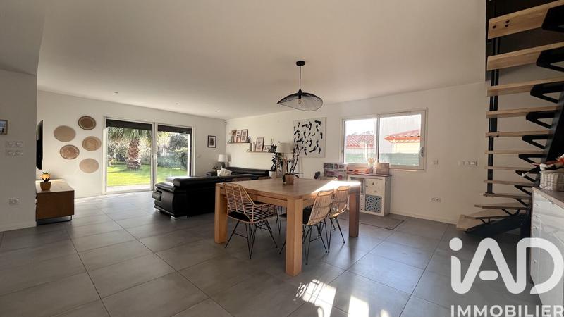 Maison - 179 m² - 6 pièces