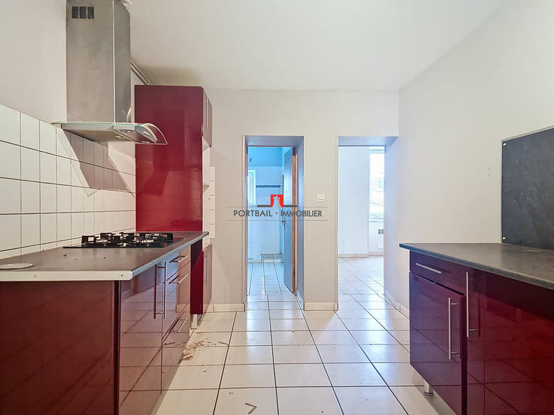 Maison - 99 m² - 4 pièces