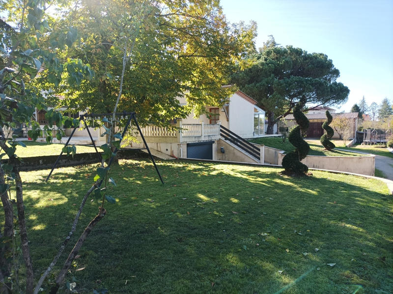 Maison - 140 m² - 5 pièces