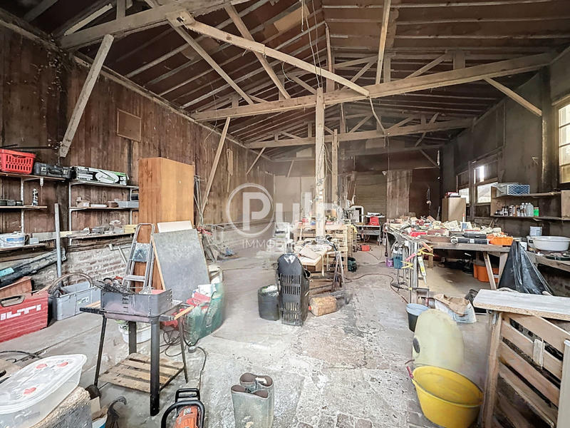 Maison - 227 m² - 9 pièces