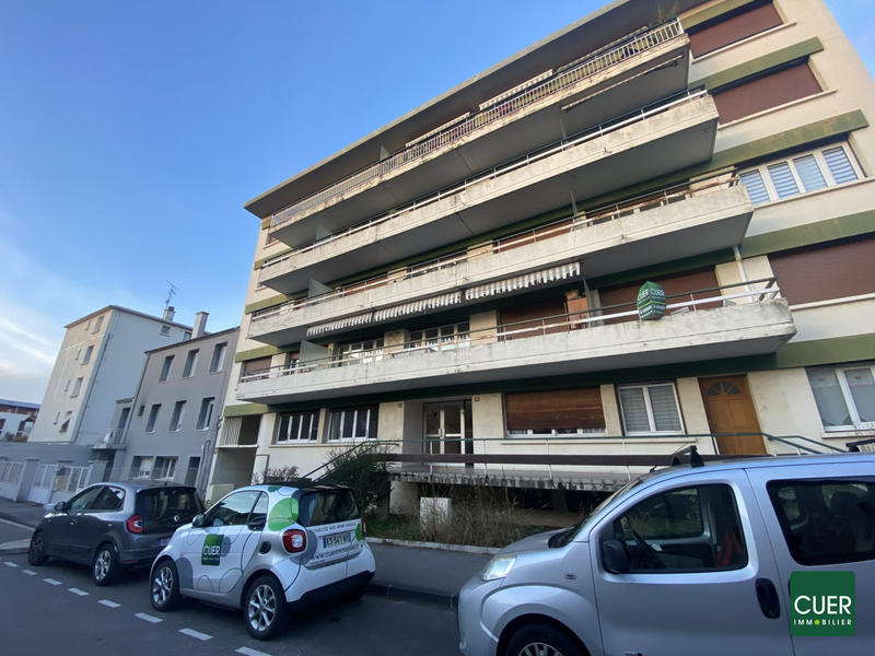 Appartement - 89 m² - 4 pièces