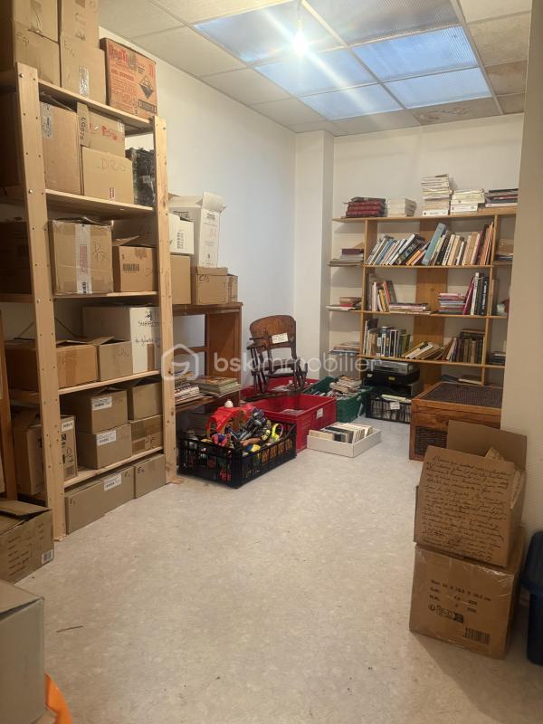 Local commercial - 177 m² - 4 pièces