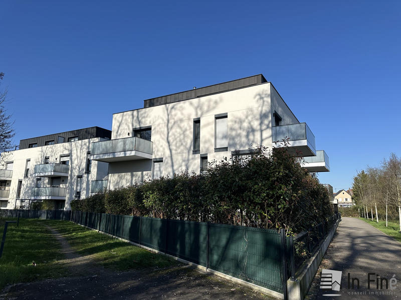 Appartement - 98 m² - 5 pièces