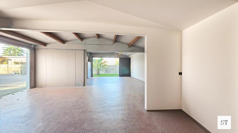 Maison - 216 m² - 8 pièces