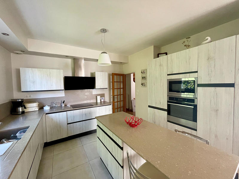 Maison - 160 m² - 7 pièces