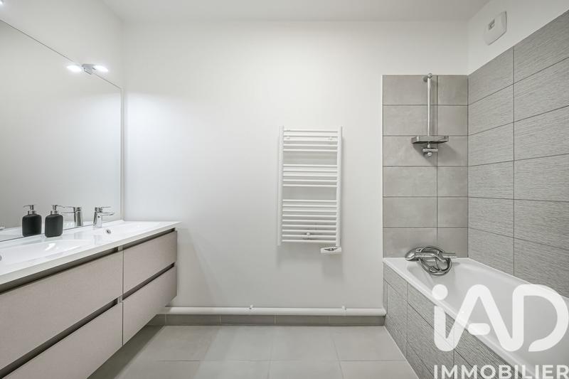 Appartement - 95 m² - 4 pièces