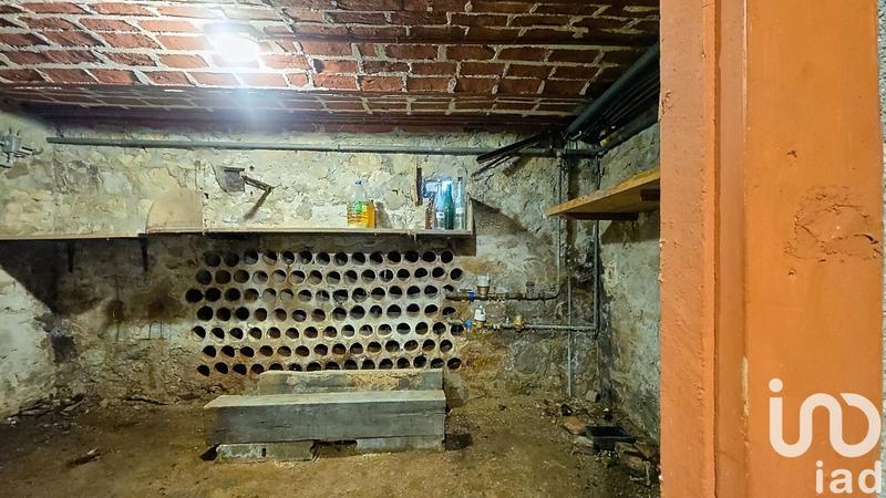 Maison - 215 m² - 9 pièces