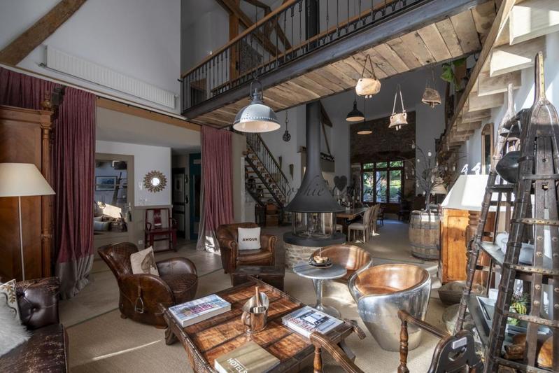 Maison en pierre - 285 m² - 5 pièces