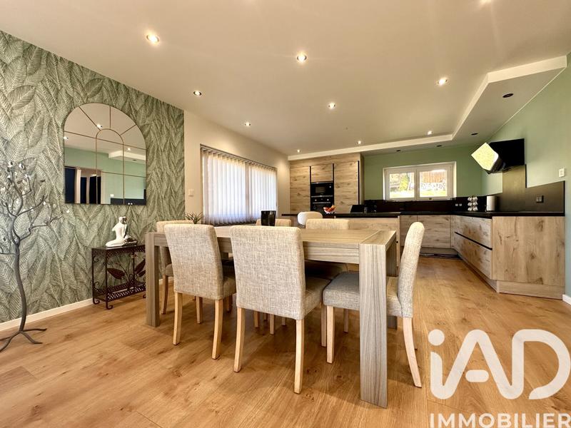 Maison - 170 m² - 8 pièces