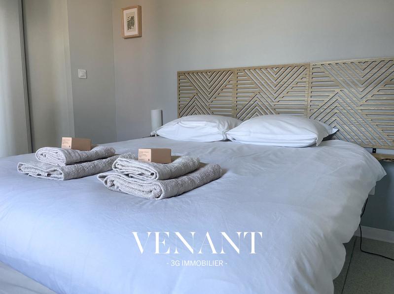 Maison - 260 m² - 9 pièces