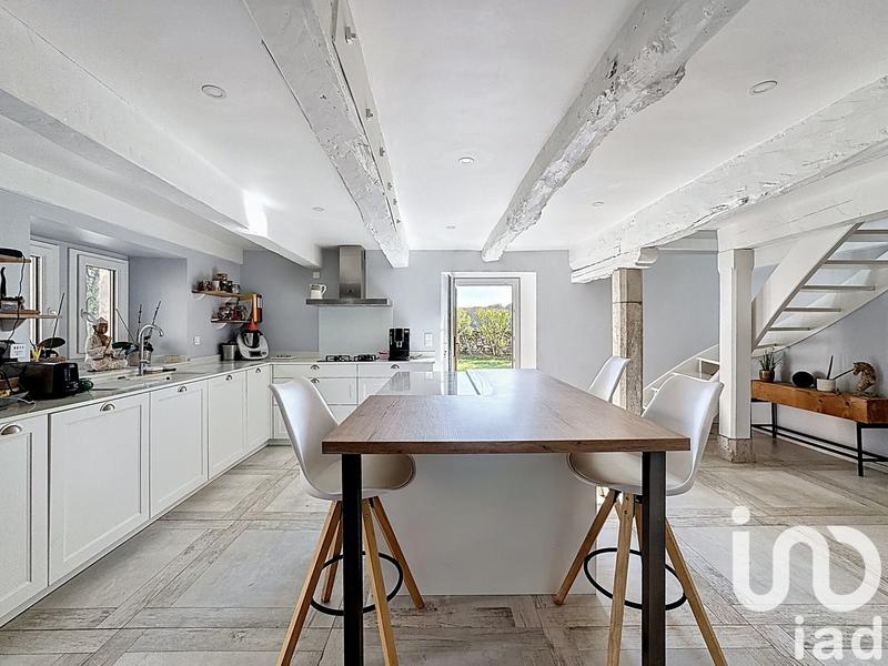 Maison - 350 m² - 7 pièces