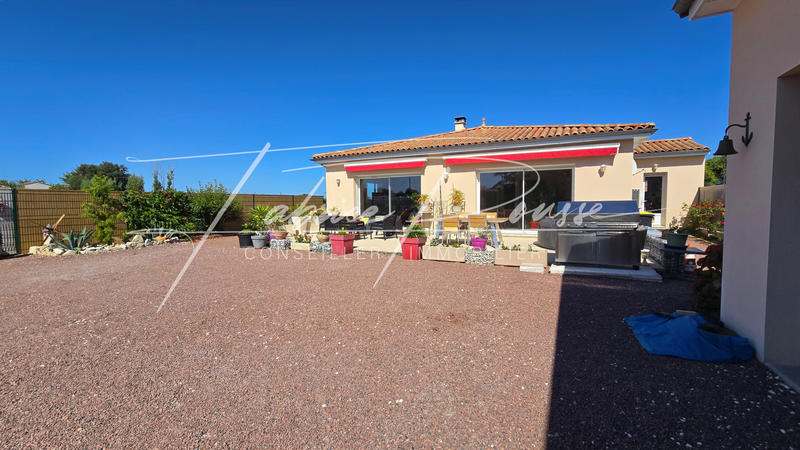 Propriété - 195 m² - 6 pièces