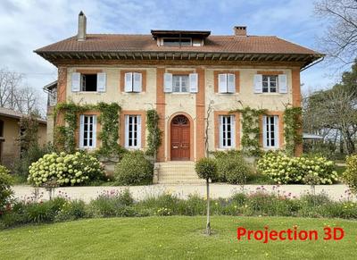 Mas - 800 m² - 13 pièces