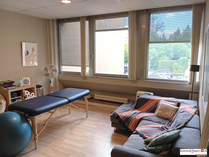 Bureau - 70 m² - 3 pièces