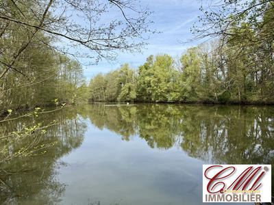 Terrain de loisirs - 18 700 m²