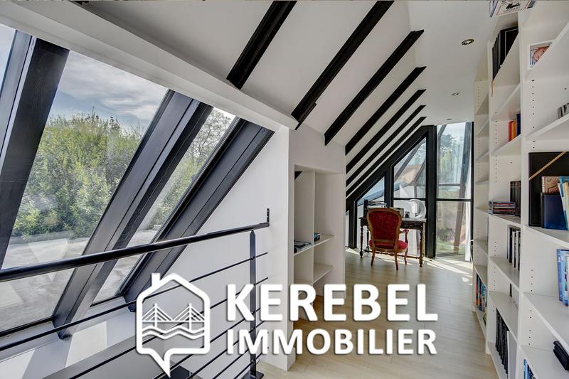 Maison - 230 m² - 7 pièces