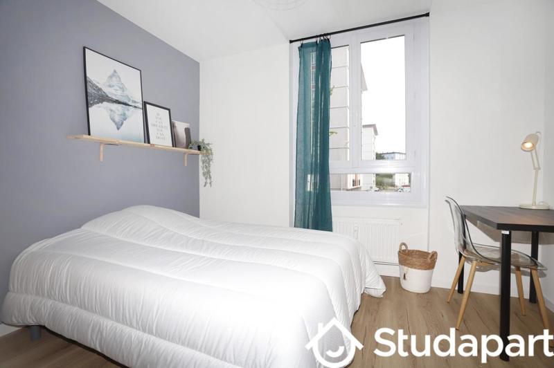 Chambre - 11 m² - 1 pièce