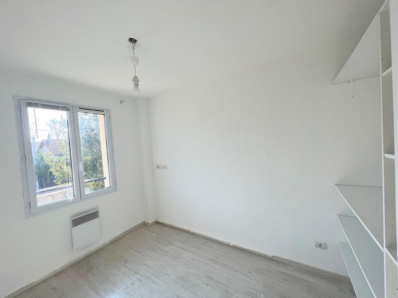 Maison - 180 m² - 4 pièces