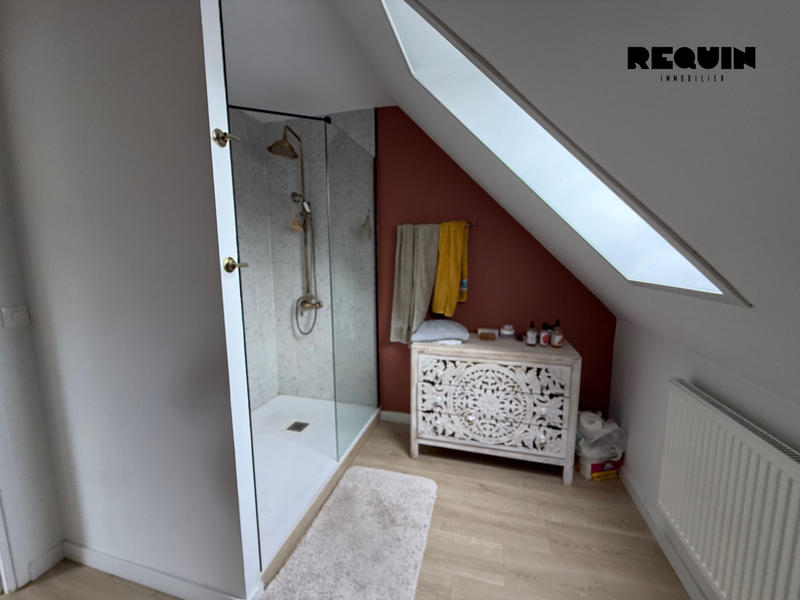 Villa - 200 m² - 8 pièces