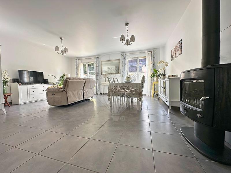 Maison - 105 m² - 4 pièces