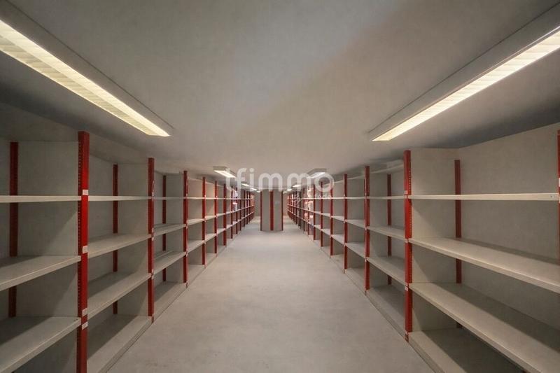 Maison - 240 m² - 7 pièces