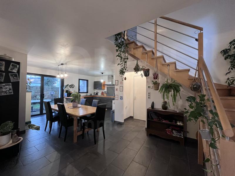 Maison - 110 m² - 5 pièces