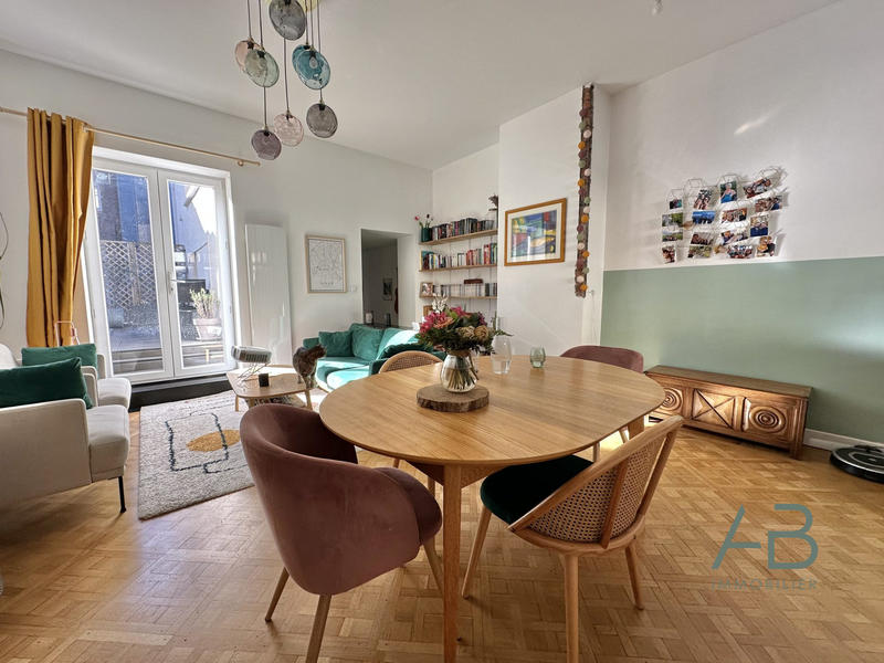 Appartement - 85 m² - 4 pièces