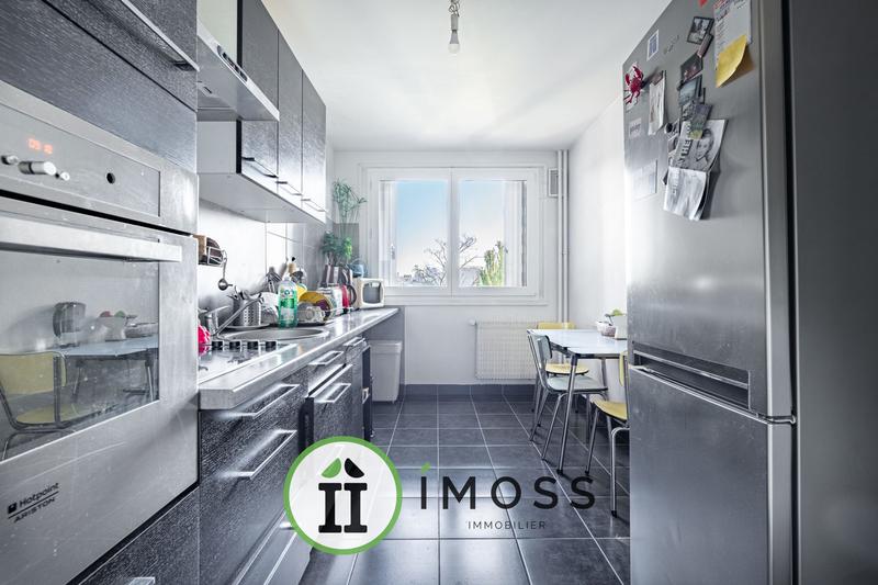 Appartement - 80 m² - 4 pièces