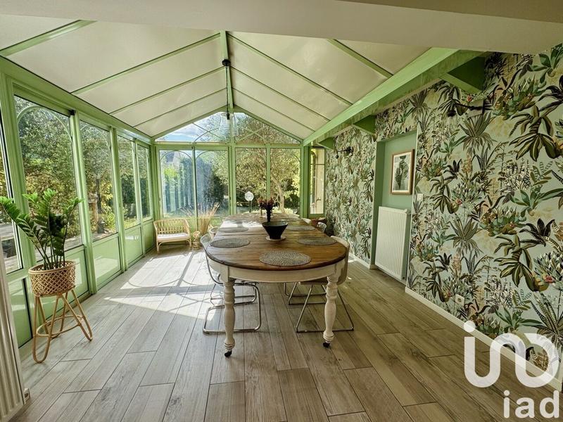 Maison - 213 m² - 7 pièces