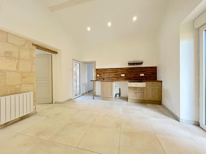 Maison en pierre - 105 m² - 4 pièces