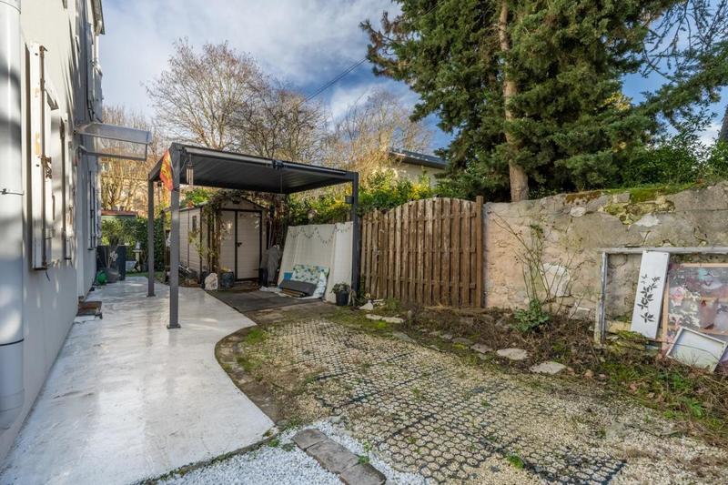 Maison - 85 m² - 5 pièces