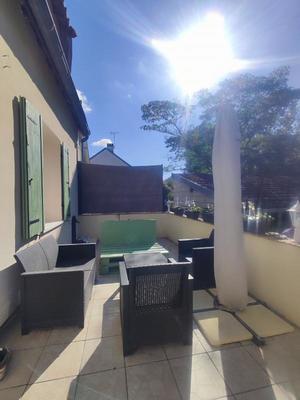 Pavillon - 150 m² - 7 pièces