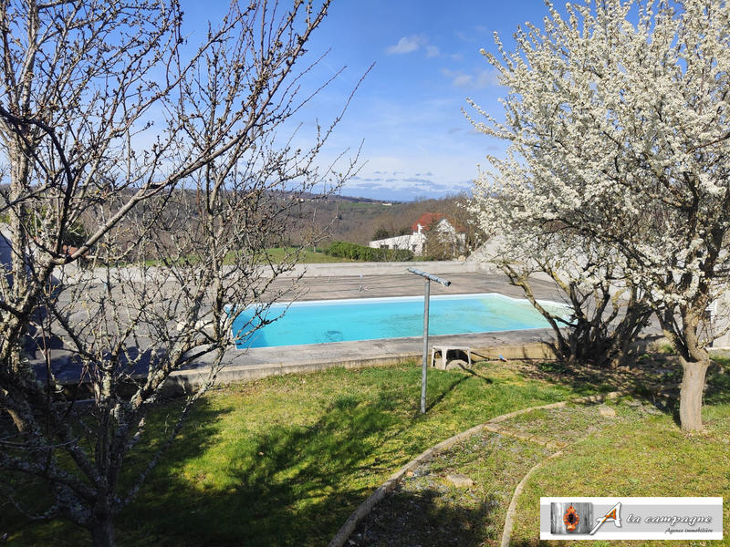 Maison - 179 m² - 4 pièces