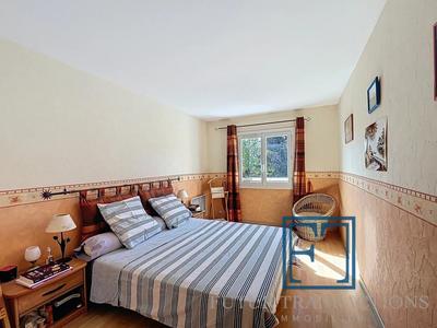 Maison jumelée - 104 m² - 7 pièces