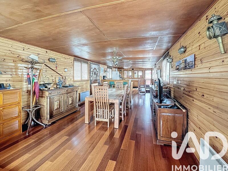 Appartement - 215 m² - 7 pièces