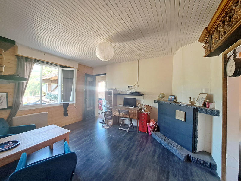 Local commercial - 200 m² - 5 pièces