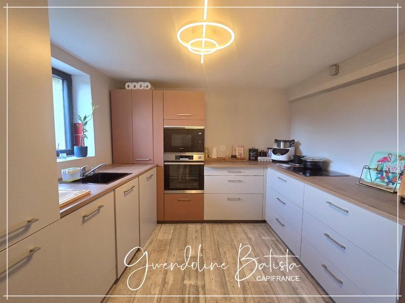 Maison - 200 m² - 6 pièces